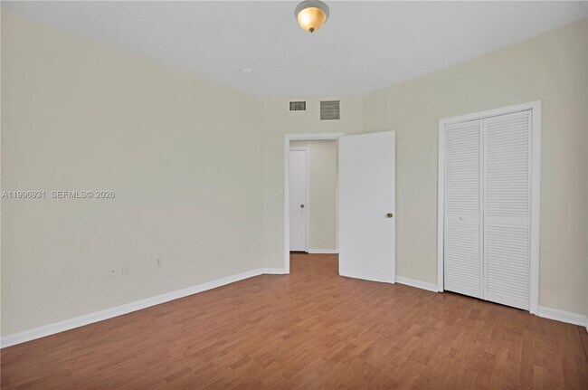 Building Photo - 109 NW 6th Ave