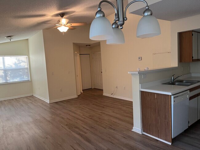 Building Photo - 12591 Equestrian Cir
