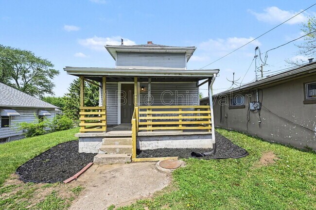 Building Photo - 1710 Lawn Ave