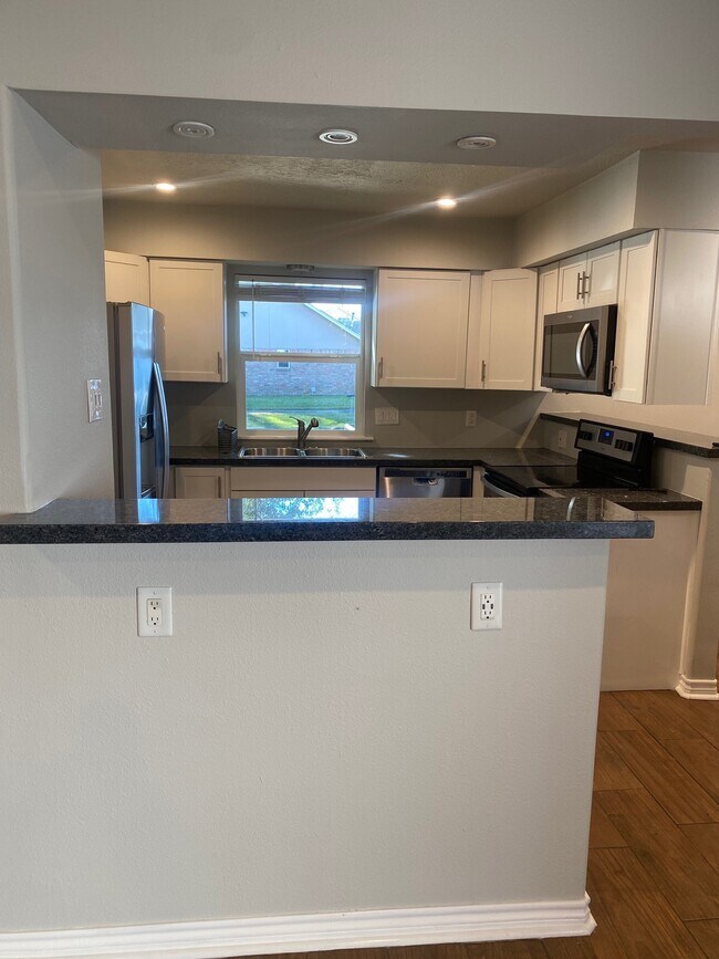 Building Photo - 4603 Hickory Downs Dr