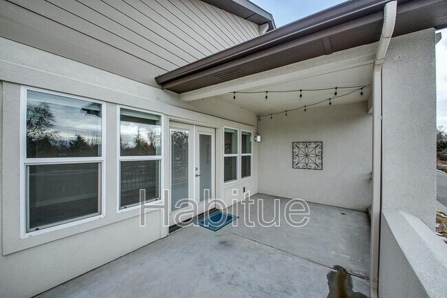 Building Photo - 2248 W Hill Terrace Ln