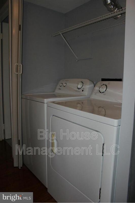 Building Photo - 2316 Freetown Ct