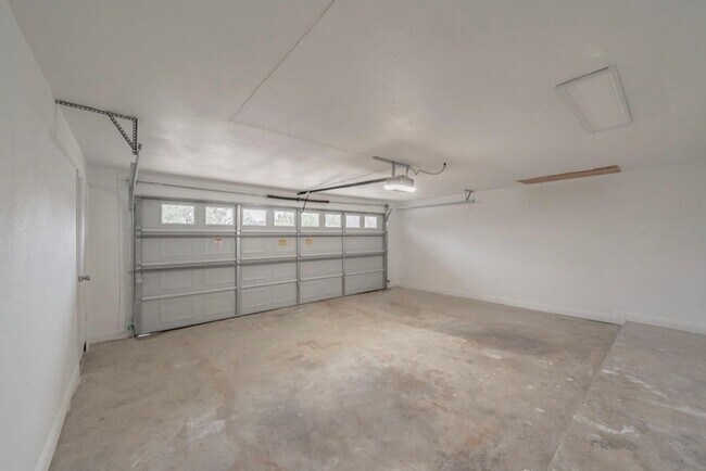 Building Photo - 4904 Arborlawn Dr