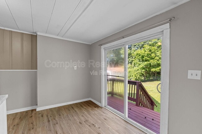 Building Photo - 2724 Pasteur Ave