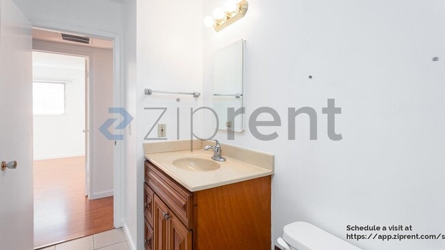 Building Photo - 95 Colleen Way