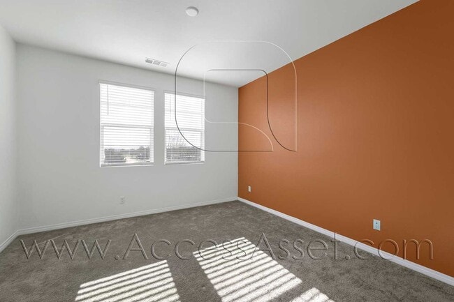 Building Photo - 34495 Agave Dr