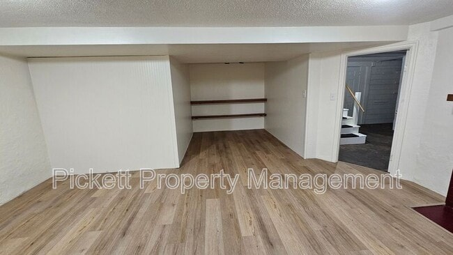 Building Photo - 139 S Lafayette Ave