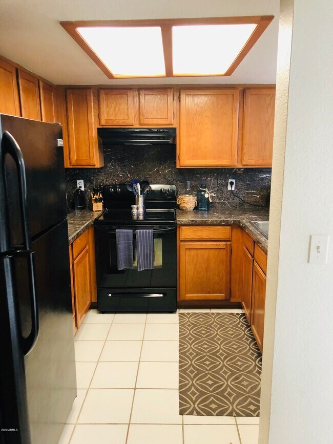 Building Photo - 34 E Coral Gables Dr