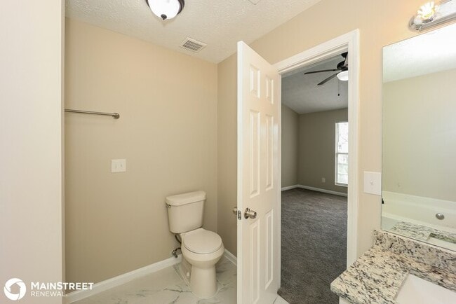 Building Photo - 9459 SLEEPY HOLLOW LN, JONESBORO, GA 30238
