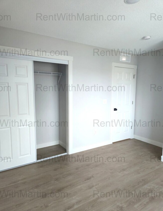 Building Photo - FOR RENT- BRAND NEW BUILD on Janney Ave!! Dogs ok!