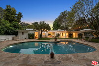 Building Photo - 9451 Hidden Valley Pl