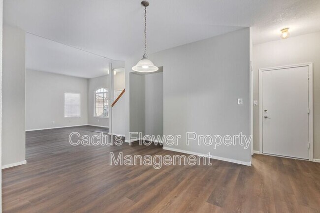 Building Photo - 1651 E Flint St