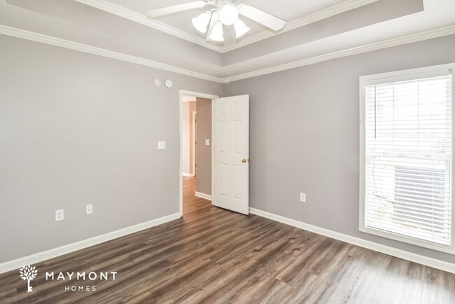 Building Photo - 8756 Jamac Ln