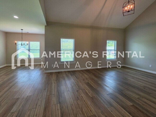 Building Photo - DEPOSIT PENDING!!! - Four Bedroom, Modern Home for Rent in Eastaboga - Available NOW!