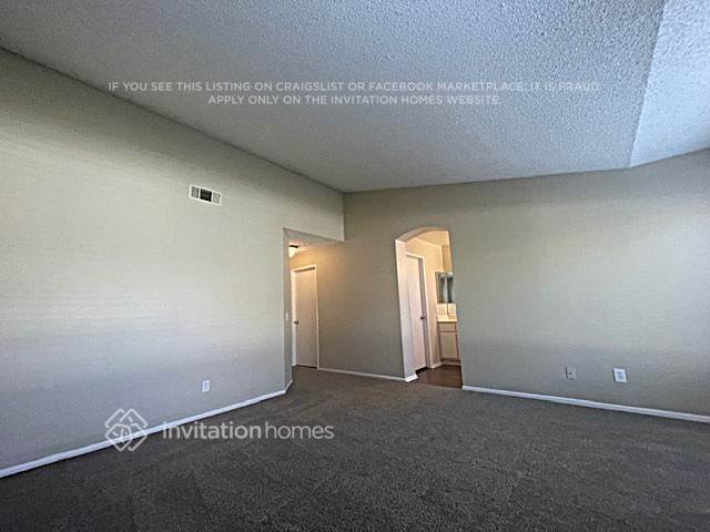 Building Photo - 25530 Black Walnut St