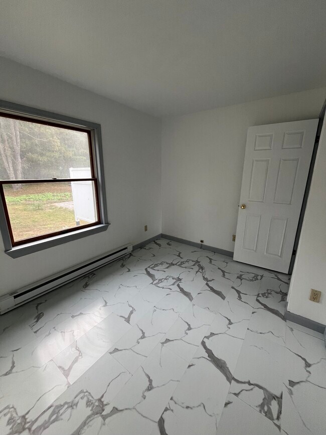 Building Photo - 30 Loughran Dr