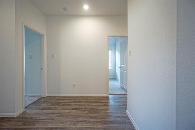 Building Photo - 5531 Knox Landing Dr