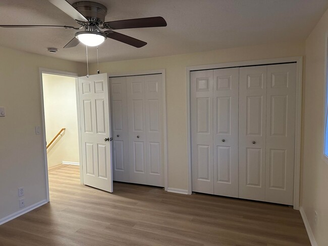 Building Photo - 1612 Fetters Loop