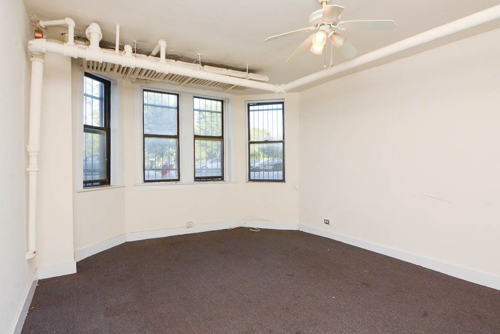 Building Photo - 1530 N Kedzie Ave