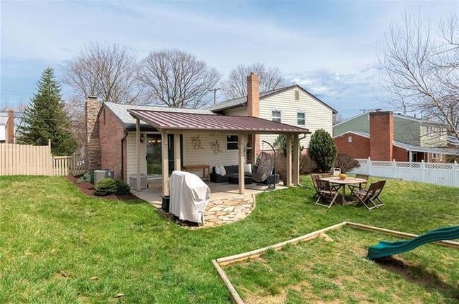 Building Photo - 151 Pilgrim Dr