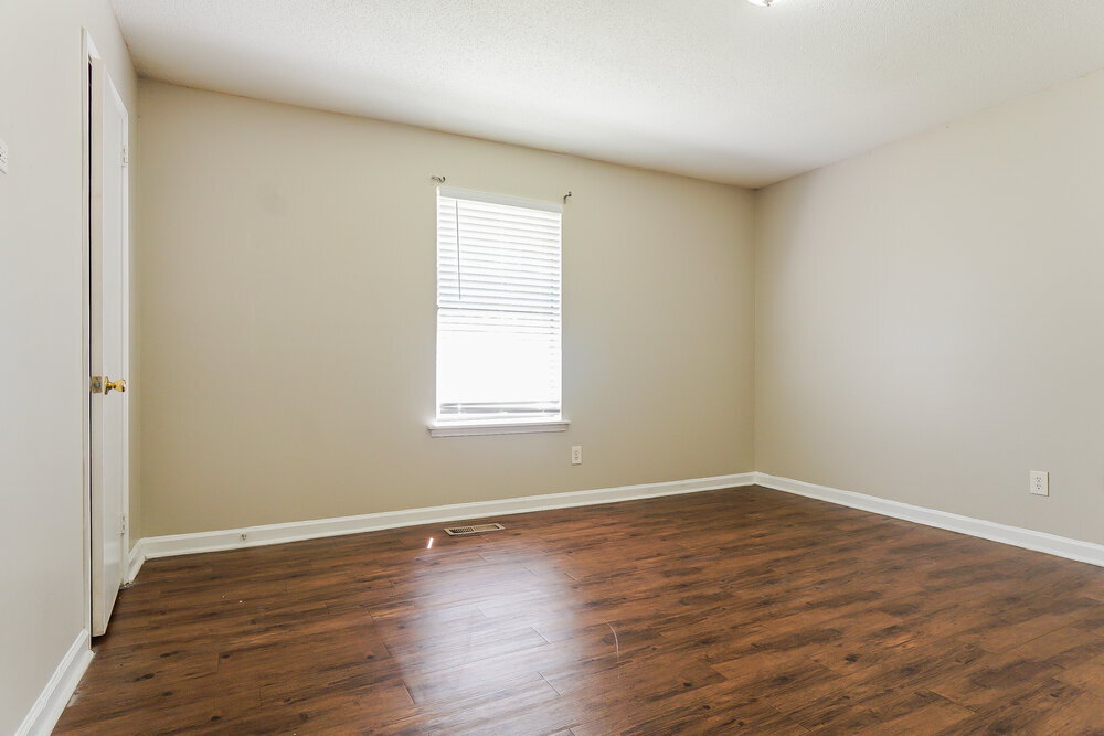 Building Photo - 20 Moonglow Dr