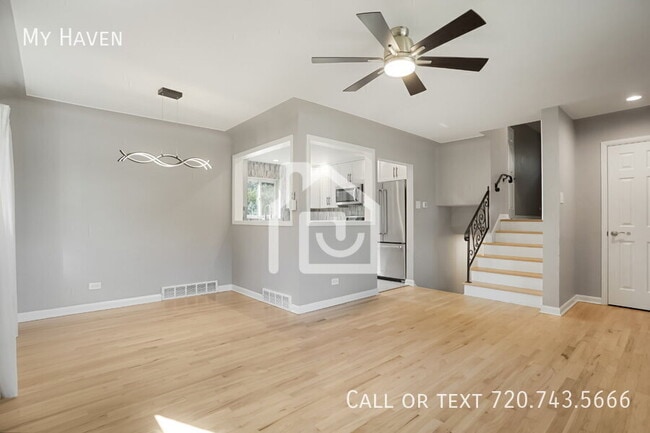 Building Photo - 2061 S Wolff St