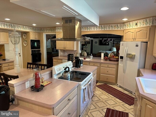 Building Photo - 600 Glenside Rd