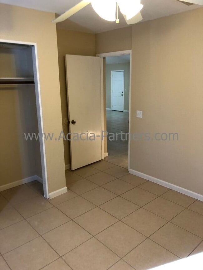 Building Photo - Three Bedroom/Two Bath Home