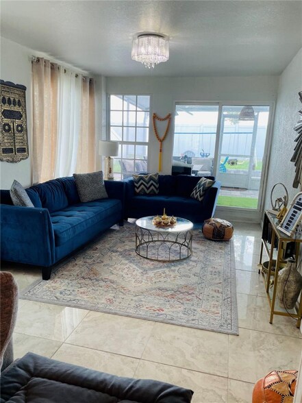 Building Photo - 11842 Whisper Creek Dr