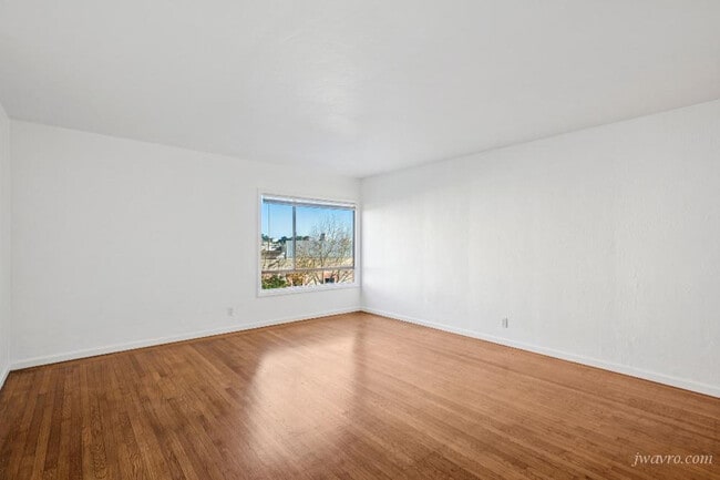 Building Photo - 80 Terra Vista Ave