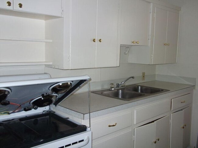 Building Photo - 2 bedroom in Laurel MT 59044