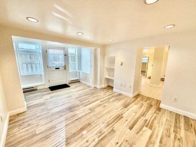 Building Photo - 45 Bowdoin St