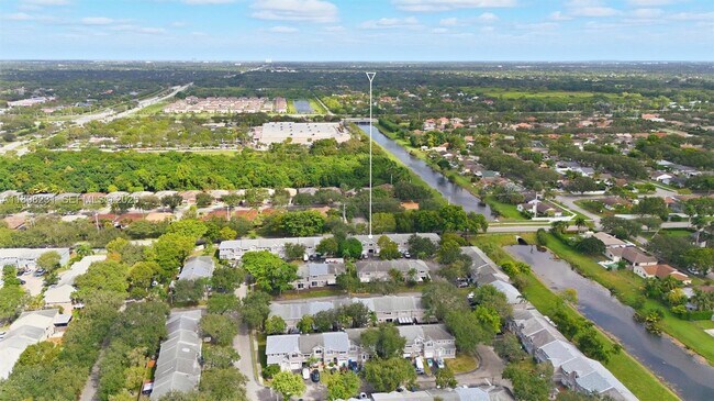 Building Photo - 12153 SW 49th Ct