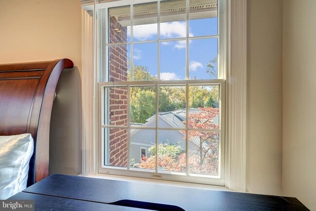 Building Photo - 1854 Valley Wood Rd