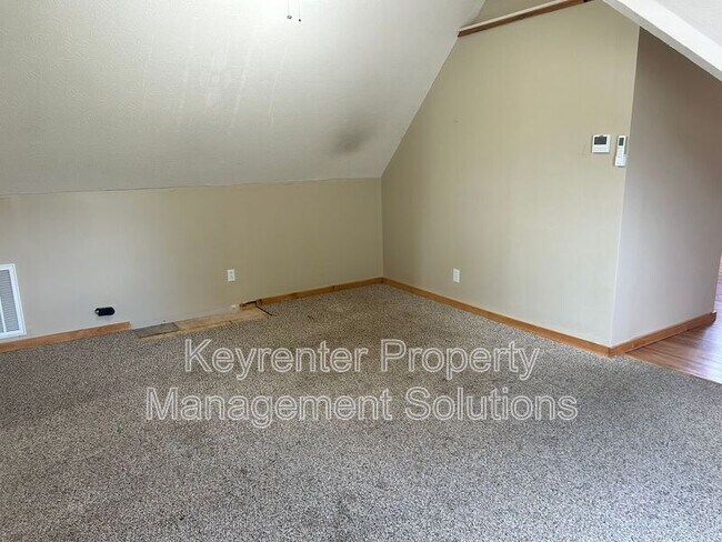 Building Photo - 33 Hodge Farm Ln