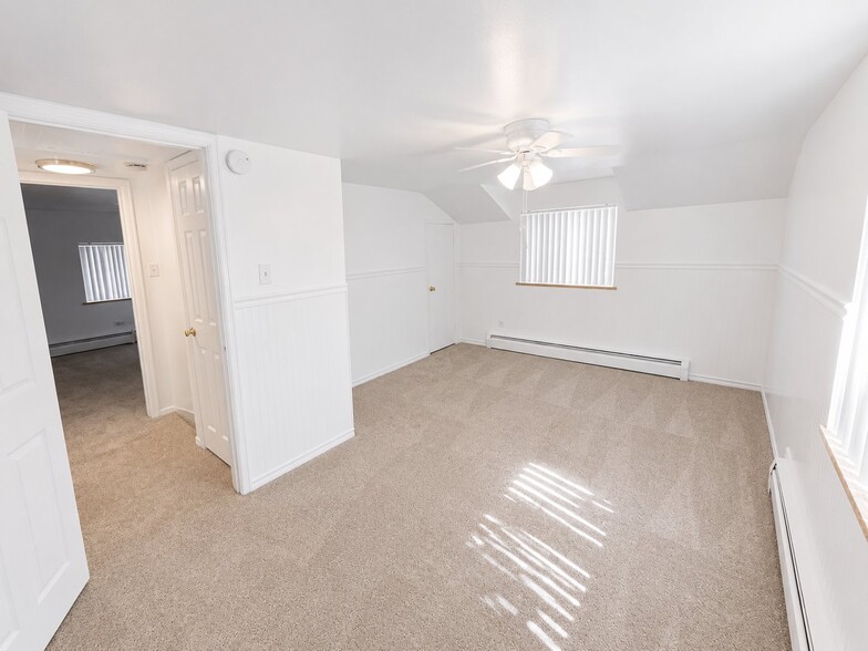 Building Photo - 1375 Everett Ct
