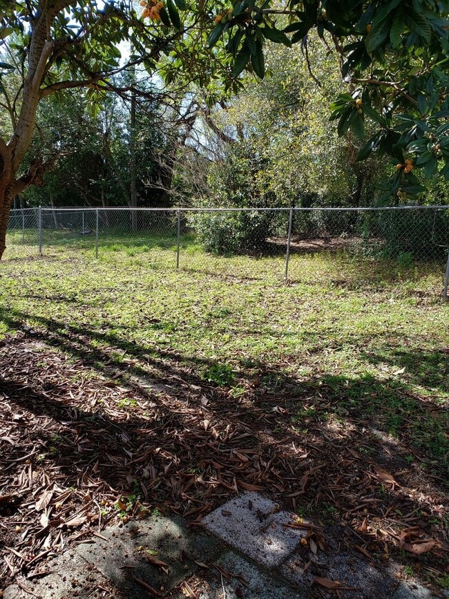 Building Photo - 2/1.5 in Beverly Hills!!!