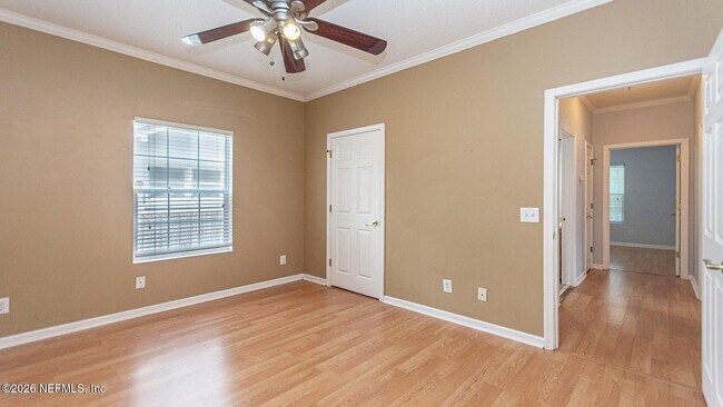 Building Photo - 3237 Mayflower St
