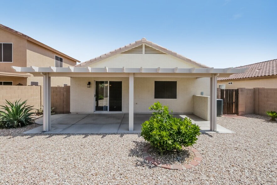 Building Photo - 31318 N Shale Dr