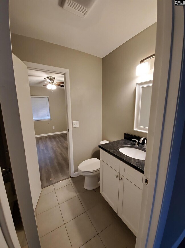 Building Photo - 524 Wessinger St