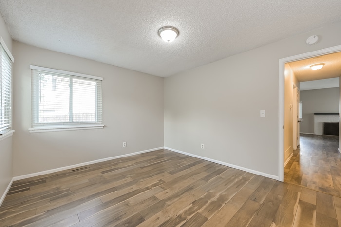Building Photo - 14293 E Iowa Dr