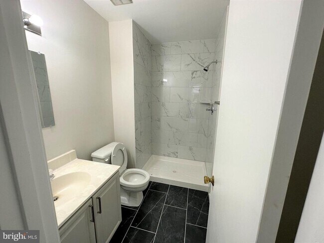 Building Photo - 7822 Brookview Ct