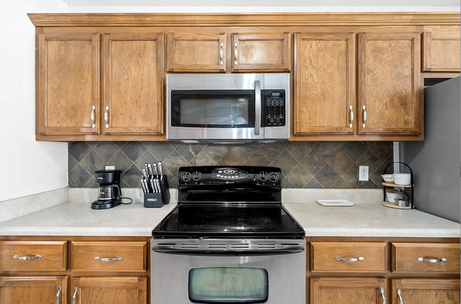 Kitchen - 1021 Glenhurst Way