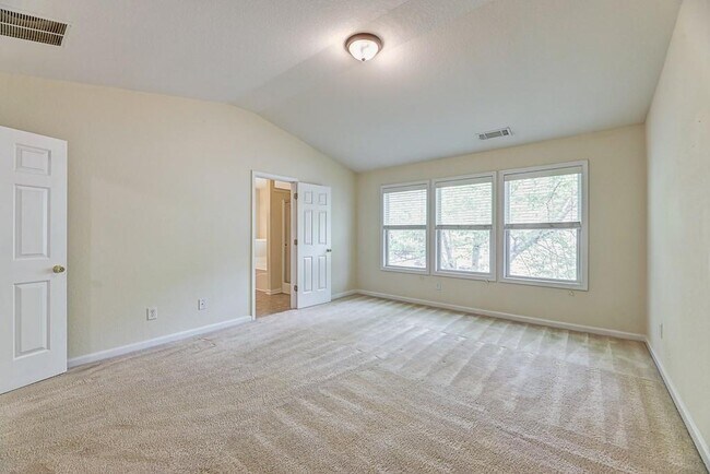 Building Photo - 1356 Upshur Pl NE