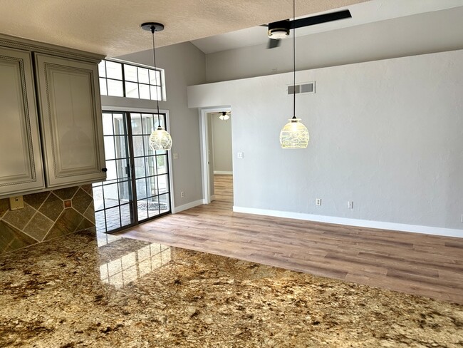 Building Photo - Fantastic corner lot in Santiago