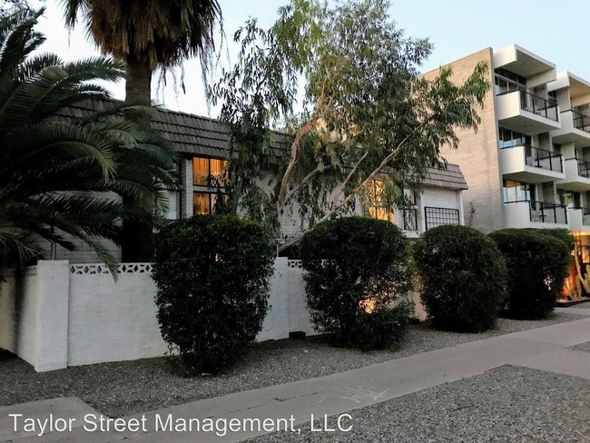 Building Photo - 328 E Willetta St