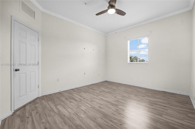 Building Photo - 10870 NW 88th Terrace