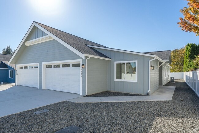 Building Photo - 4299 N Stout Ct