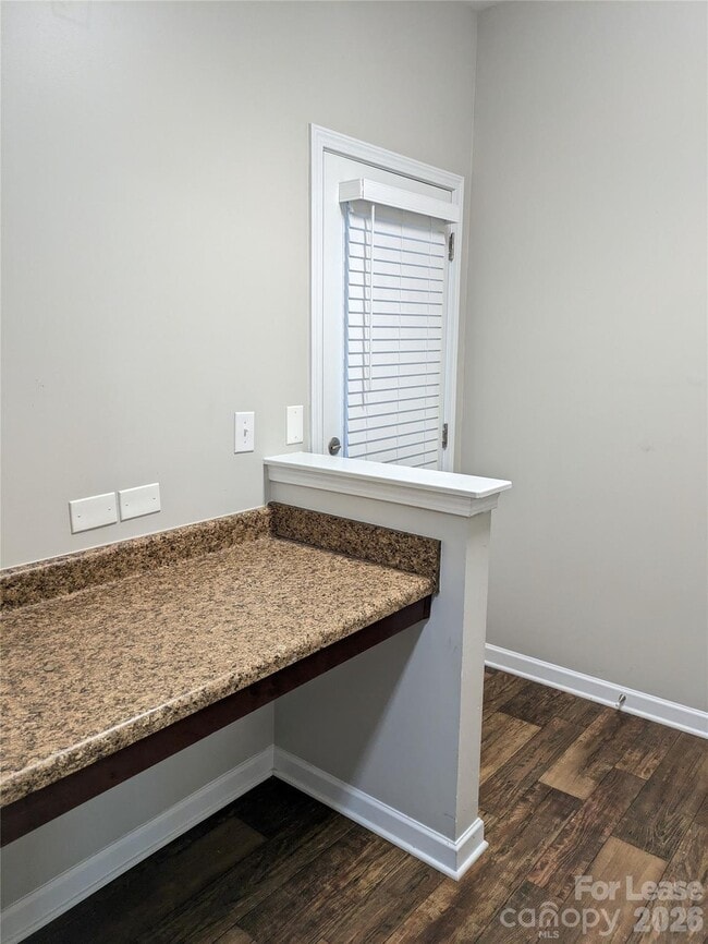 Building Photo - 110 E Neel Ranch Rd