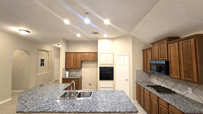 Building Photo - 17238 Eden Falls Ct